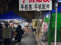 -吴山路夜市