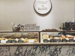 面包甜点陈列柜-WHEAT&BAKER-麥(凯德来福士店)