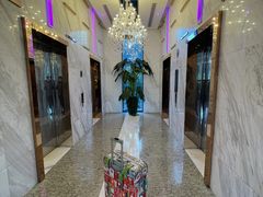 -上海虹桥西郊假日酒店