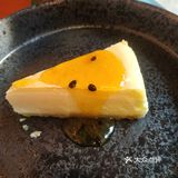 露台不错，但是太太太晒了，可能秋天会更适合