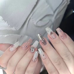 -悦指间美甲美睫美肤