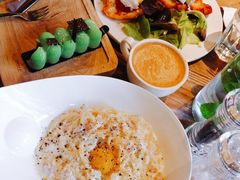 卡邦意粉-Common Table · Brunch & Coffee