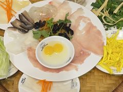 -桥香园云南过桥米线(金马碧鸡店)