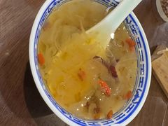 红枣银耳羹-蟹上黄·蟹黄面·江南糖水(人民广场店)