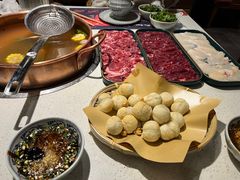 -牛村来人潮汕牛肉火锅(西单店)