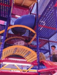 -动力星球家庭亲子游乐中心