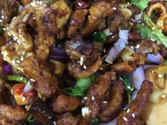 东镇烤三味-老东镇啤酒屋海鲜加工·蒸汽海鲜·海鲜烧烤(台东店)