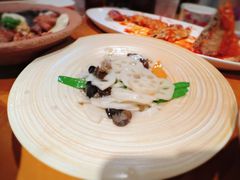 -鸽舞笙平金牌烧鸽子·融合菜(鲁谷店)