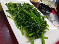 -美味海鲜大排档(明发美食地标店)