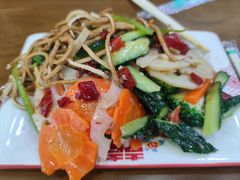 曲拼凉菜-秦君宝手擀菠菜面(金花路店)