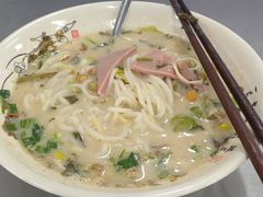 午餐肉鱼粉-北京信息科技大学清河小营校区学生食堂