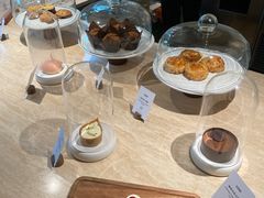 -VERIE BAKEHOUSE