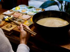 -银米·云南传统过桥米线(双廊黑金冠店)