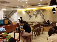 大堂-星巴克臻选(广州沙面店)