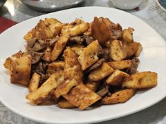 -汗腾格里·风味餐厅(新疆驻京办店)