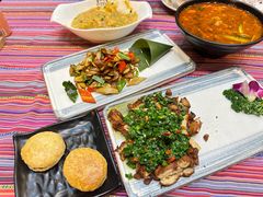 -香巴拉云南餐厅(华莱坞店)