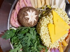 -恩你小木屋·韩式料理(假日广场店)