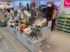 -名创优品(大朗镇里悦里店)