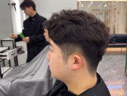 -藤野造型烫染·漂发