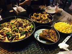 -去吃小龙虾·江湖菜·烧烤(南滨路店)