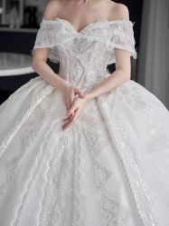 -Renee芮亦婚纱(原丽莎)
