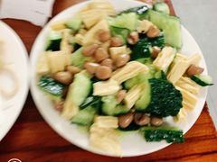 -宝瑞门钉肉饼店