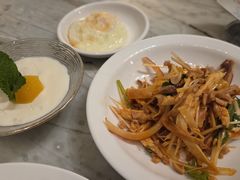 -浅深(世茂滨江精品店)