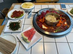 鸳鸯锅-瓜西西重庆火锅(花溪店)