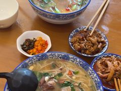 -邱芳粉店(迎宾大道旗舰店)