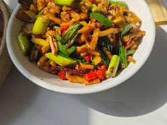 -独一佳老胡湘菜馆(矿山路店)