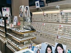 -诺柯视眼镜-蔡司依视路官方工厂店(淞南一店)