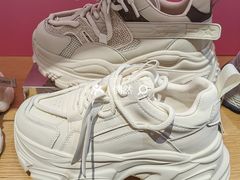 -BeLLE(北京赛特奥莱香江北路店)