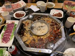 -锅首鲜品火锅(鸳鸯店)