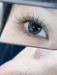 -赢韵美甲美睫瑞士净斑中心