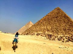 -吉萨金字塔群