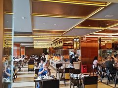 -大中华希尔顿酒店-念自助餐·海南美食·三文鱼