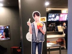-麦当劳(新华路步步高店)