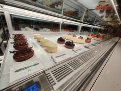 -潮一不贰·法式甜品·生日蛋糕·西式简餐(外滩店)