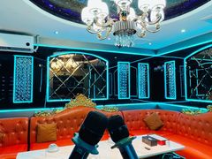 -路边边.炒菜烧烤.音乐餐厅(良乡长虹店)