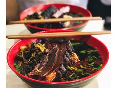 -小龙大肉面馆