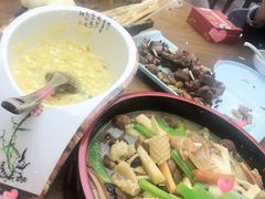 -有红鸡毛店·川菜(建设路店)