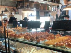 面包甜点陈列柜-仙峰天然面包(迎宾路店)