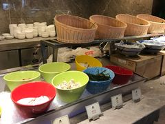 自助调料区-康帝国际酒店-艾斯本自助西餐厅