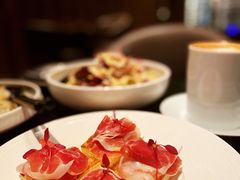 -wineapp葡萄酒餐吧(外滩金融中心店)