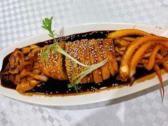 -王朝大酒店徐汇店-地面停车场