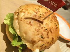 -必胜客(绿地新都会店)