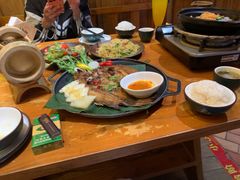 -老滇山寨•云南特色菜•地方菜•民族风情歌舞表演(金碧店)