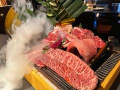 -铭牛烧肉·和牛海鲜自助(高新月牙湖店)