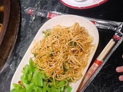 -鱼窝棚柴火铁锅炖(富山屯店)