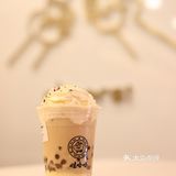 小时候的快乐又回来啦[糖果]来杯娃哈哈奶茶超快乐